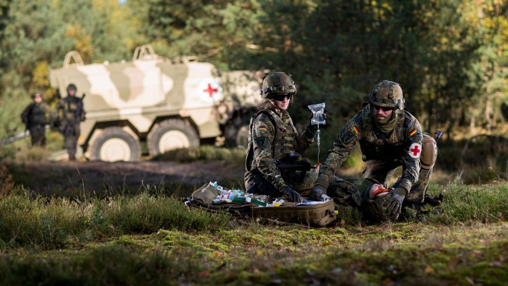 Triage: Eine militärmedizinische Herausforderung im ethischen Kontext!