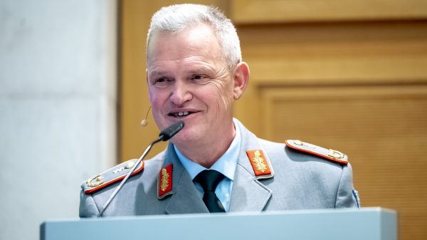 medical innovations – Surgeon General Dr. Bruno Most at an event organized by CPM Verlag.