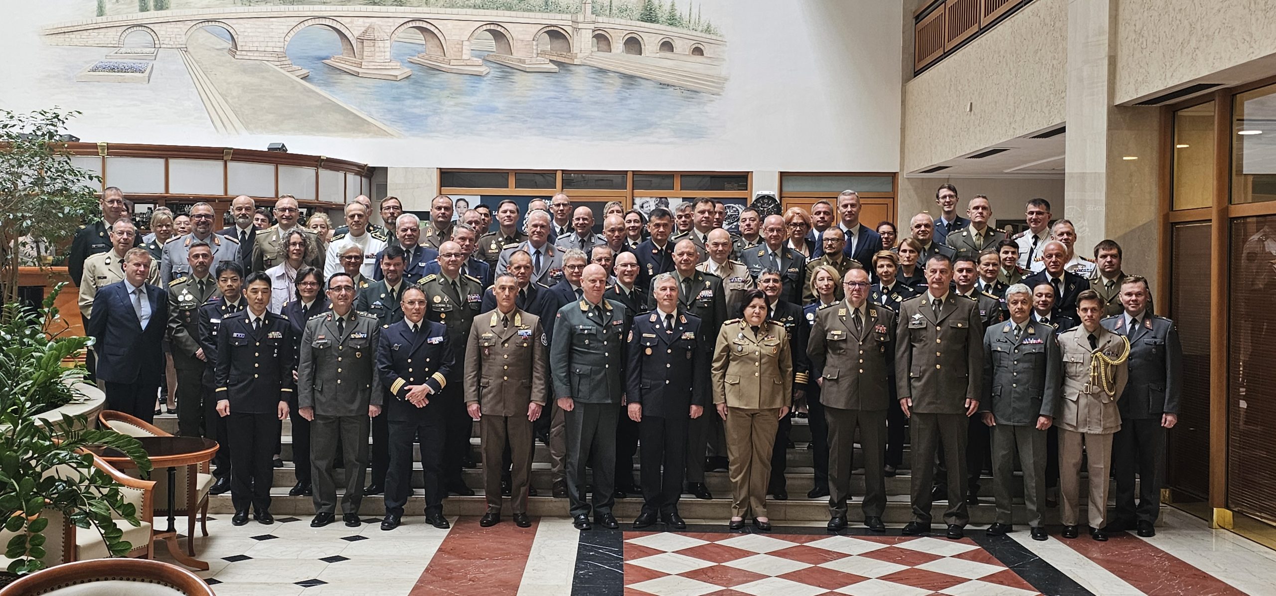 Participants of the COMEDS Plenary 2026