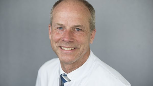 Koordinator für die Unternehmenskooperation der BG Kliniken mit dem Sanitätsdienst der Bundeswehr Dr. med. Christoph Reimerz.