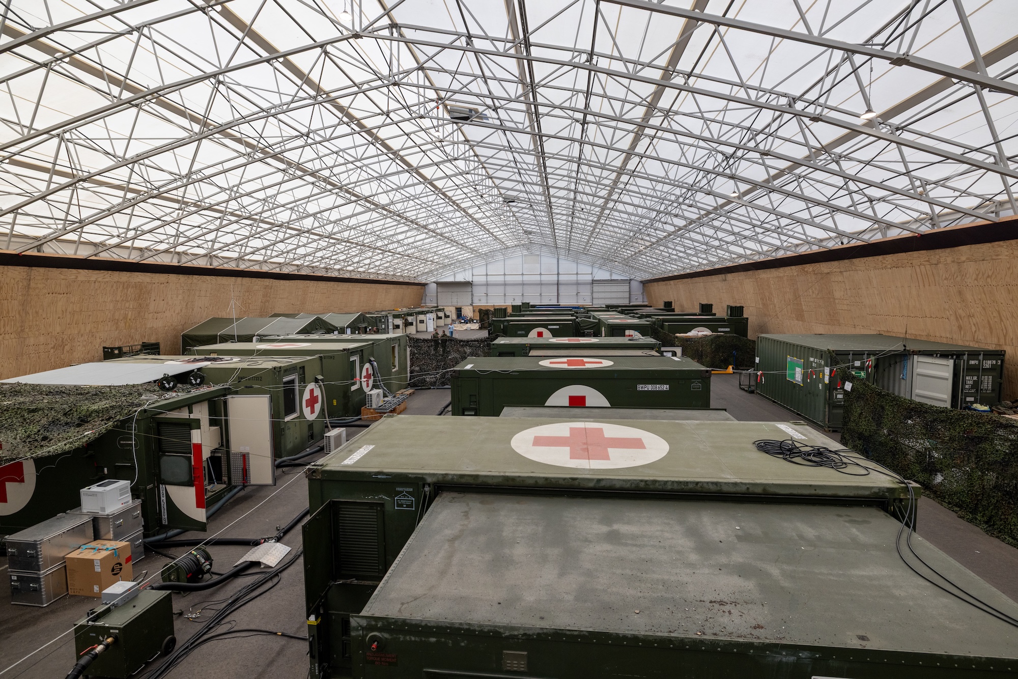 Das Einsatzlazarett bei Vigorous Warrior 2026 wurde in den Hafen von Talinn in Estland verlegt, aufgebaut und betrieben.