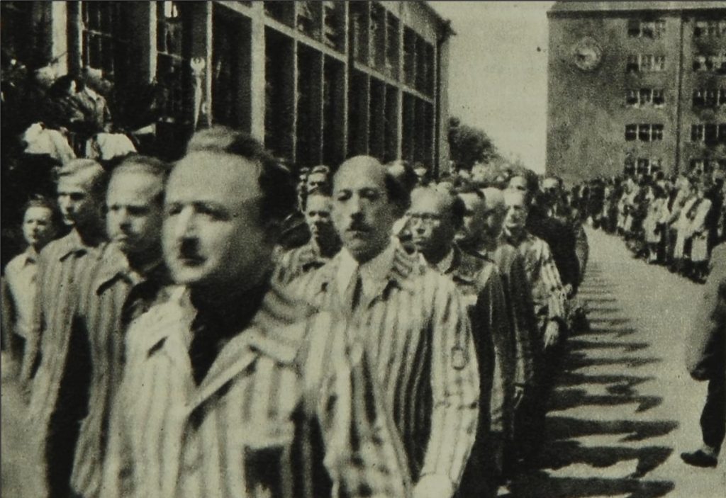 Nebenlager: Dokument eines Gedenkmarsches innerhalb der ehemaligen S.S.-Kaserne (Abb.: Nachlass Archiv Oberstabsfeldwebel Michael Borlinghaus, im Besitz von Mirko Lange)