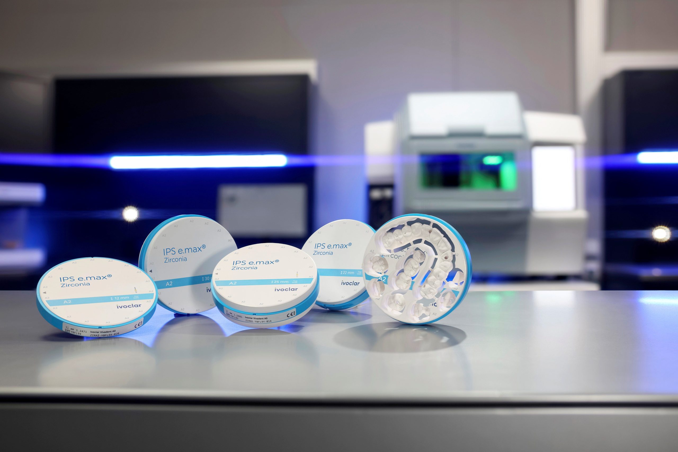 Ivoclar präsentiert das neueste Mitglied der IPS e.max Familie – IPS e.max Zirconia setzt neue Standards für Zirkonoxid.