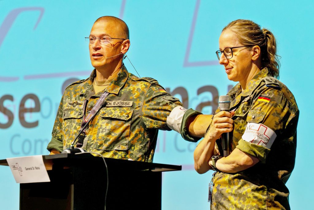 Austausch: Verantwortlich für das wissenschaftliche Programm und den Spirit der CMC-Conference sind seit 2014 Oberfeldarzt Dr. Florent Josse und Oberfeldarzt Daniela Lenard aus Ulm.