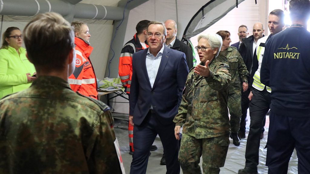 Federal Minister of Defence Boris Pistorius visits the Medic Quadriga exercise in Berlin.