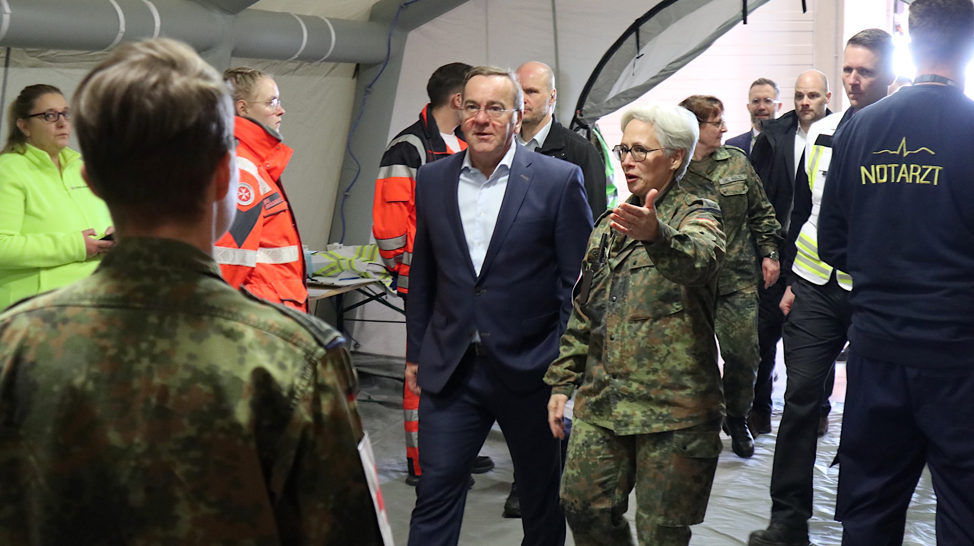 Federal Minister of Defence Boris Pistorius visits the Medic Quadriga exercise in Berlin.