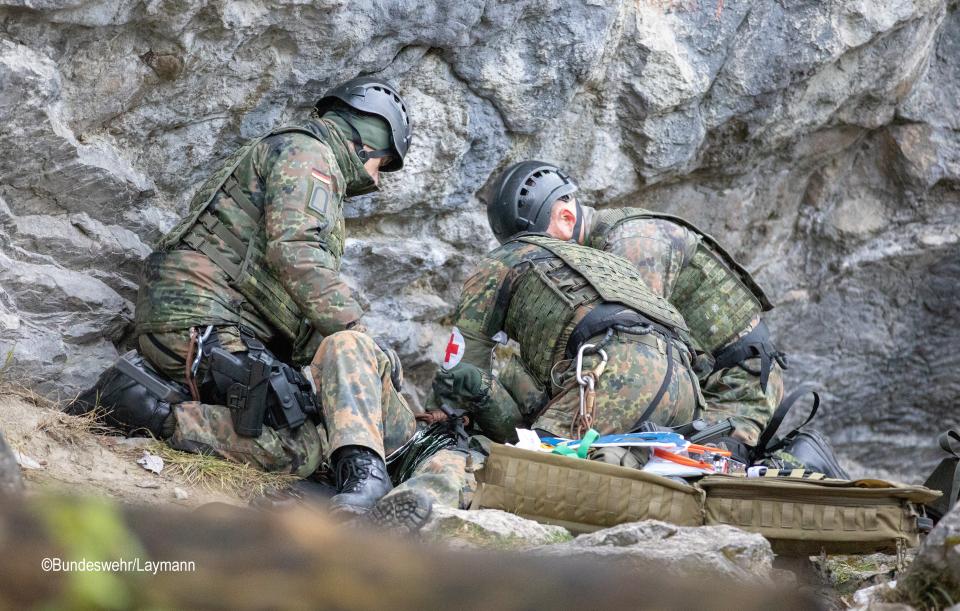 Qualifizierte sanitätsdienstliche Versorgung von Beginn der Rettungskette an...