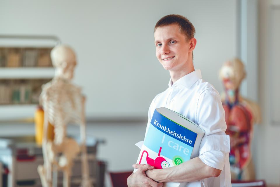 Thorsten, Auszubildender zur Pflegefachkraft