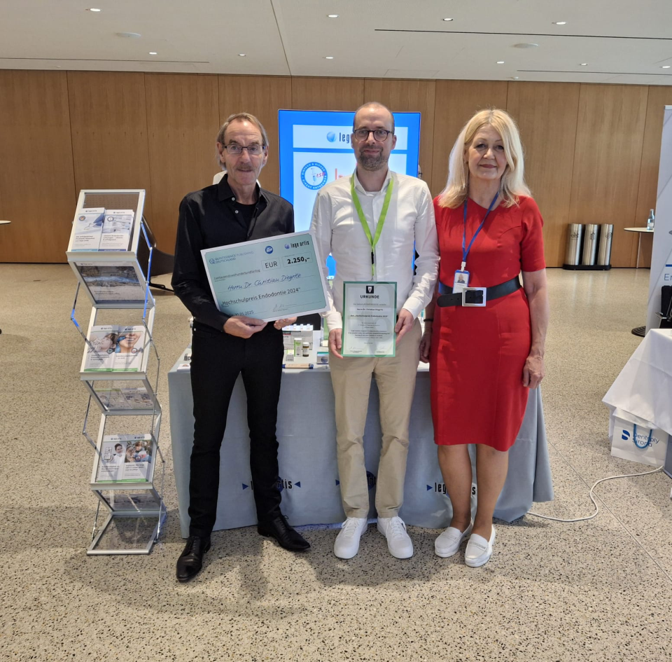 Dr. Christian Diegritz (Mitte), Prof. Dr. M. Hülsmann (links) und Dr. Olga...