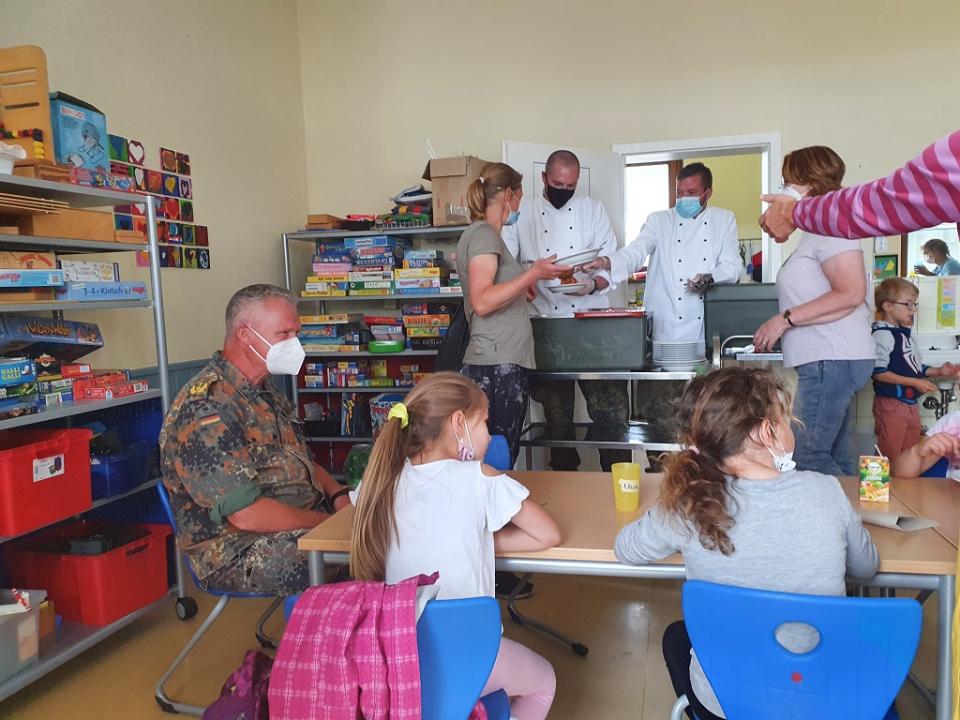 Unterstützung für Flutkinder