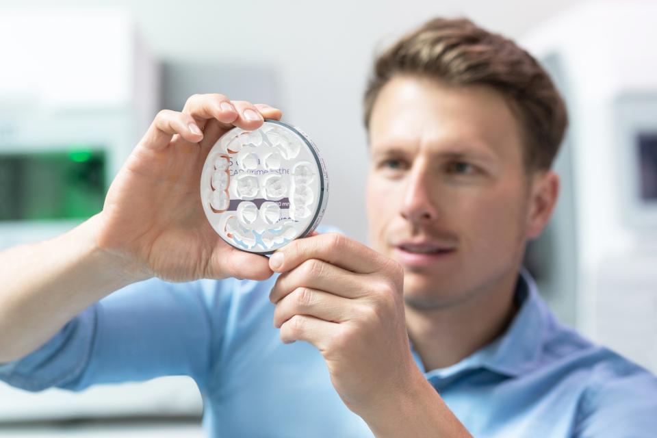 Kompetenz trifft Vertrauen: IPS e.max® ZirCAD Prime – das Prime Zirkonoxid...