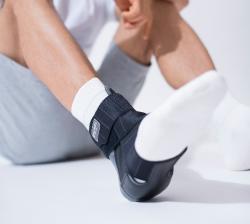 Push ortho Knöchelorthese Aequi: Ein elastisches Band im Taping- Prinzip...